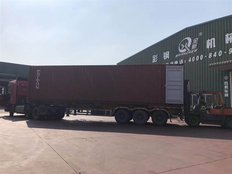 Roldeurvormmachine naar Ghana